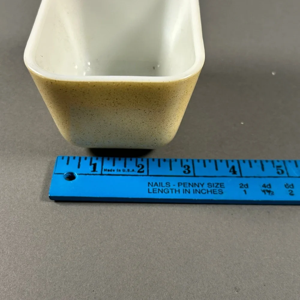 Vintage Pyrex Sandalwood Speckled Tan 501 1.5 Cup Refrigerator Dish Made in USA